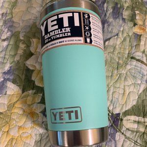 YETI Rambler 20 oz Tumbler - Seafoam color